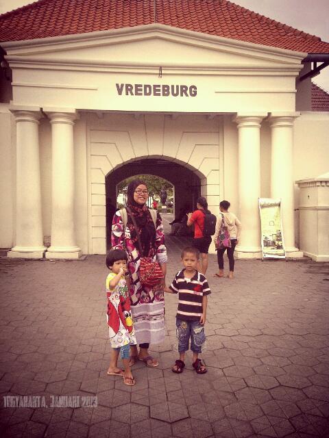 benteng vredeburg, bercerita sejarah perjuangan anak negeri