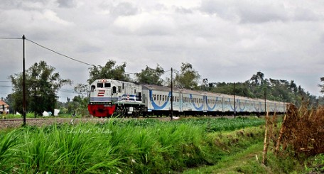 kereta majapahit run