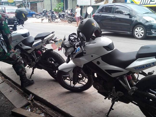 Pulsar 200 NS ABRI