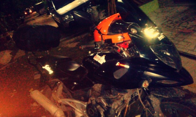 pulsar dan snail supermoto.jpg image