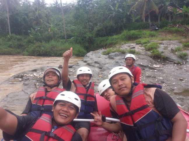 Rafting-cherokee-adventure-citatih-sukabumi-3