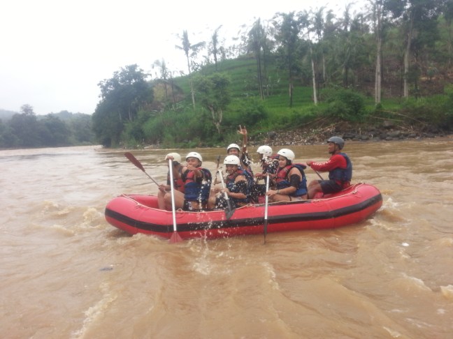 Rafting-cherokee-adventure-citatih-sukabumi-9