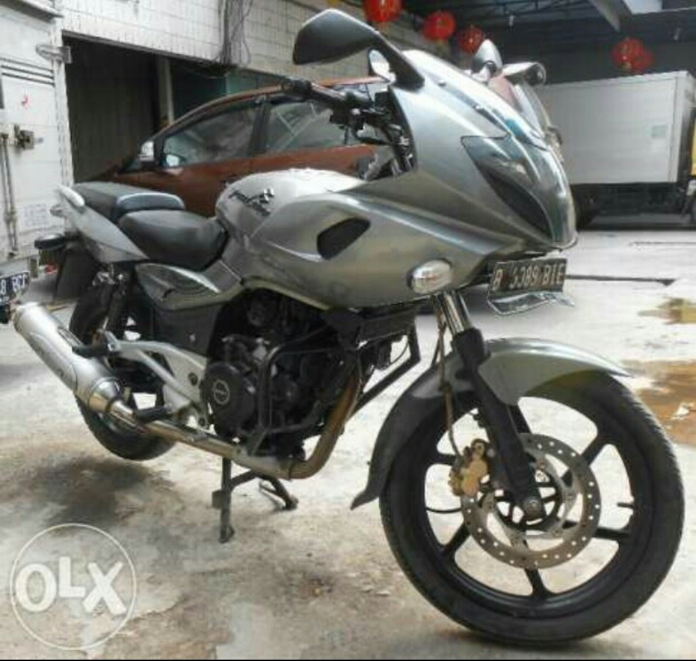 pulsar-220-silver-second-2011-dijual-murah.jpg image