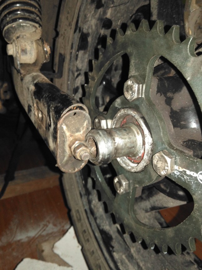 Spaser bosing Napgir, penghubung bearing Napgir dengan bearing Velg. Ini yang salah fokus dan bikin stress 😂