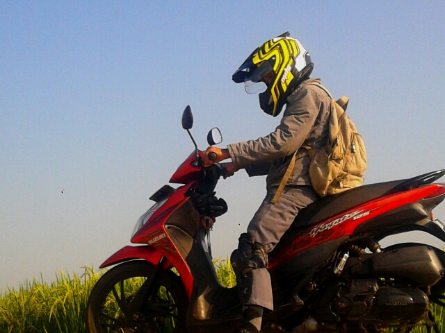 Suzuki Hayate ke sawah